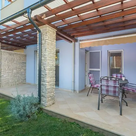 Apartment Erik 2 Novigrad Istria
